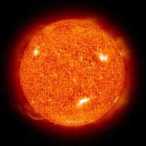 太阳光到达地球需要8分钟，而人眼瞬间能看到，眼速比光速还快？-如意