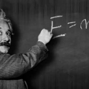 1根粉笔蕴含的能量，可以烧开足够全人类喝100年的开水吗？-如意