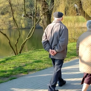 一旦老人出现这4个征兆，时间所剩就不多了，子女要多加陪伴！-如意