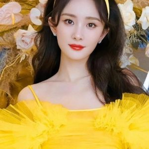 你是什么脸型就留什么发型！尤其是方、圆脸，留错显老还显脸大-如意