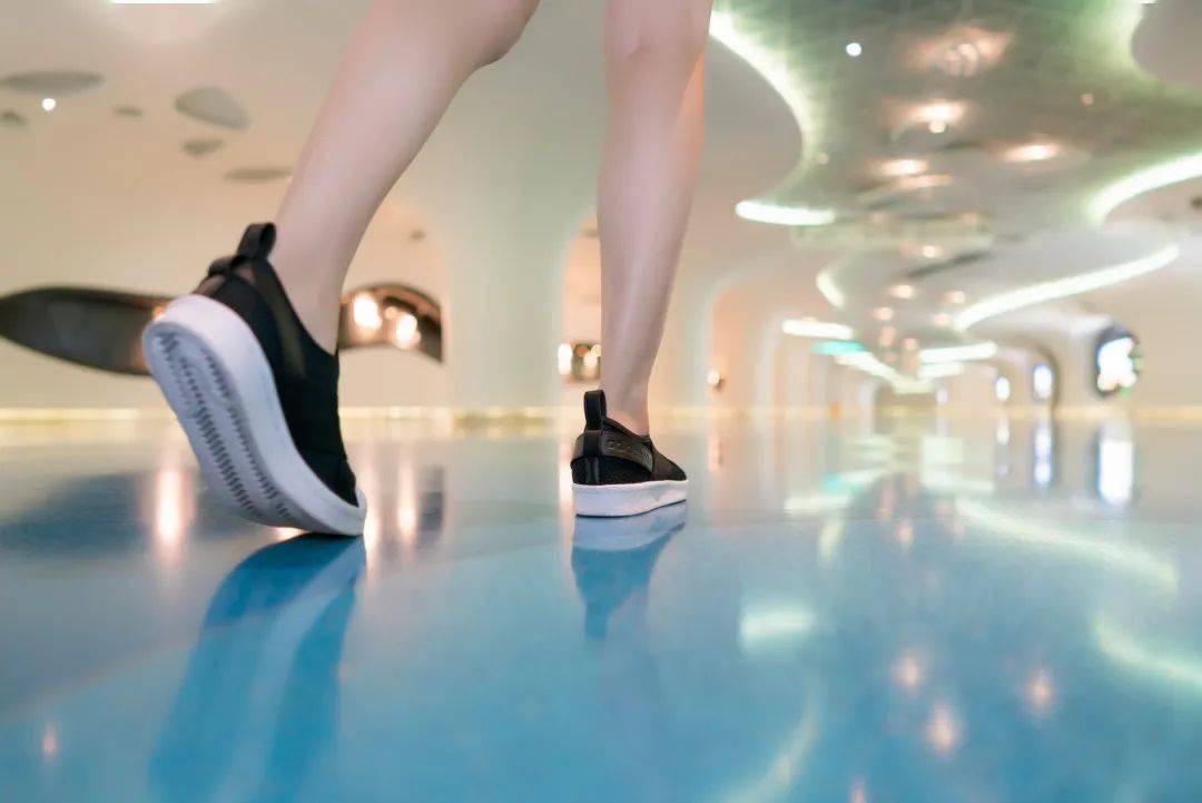 图片[1]-走路多了膝盖疼？日行万步不伤膝的秘诀在这里！ - 如意-如意