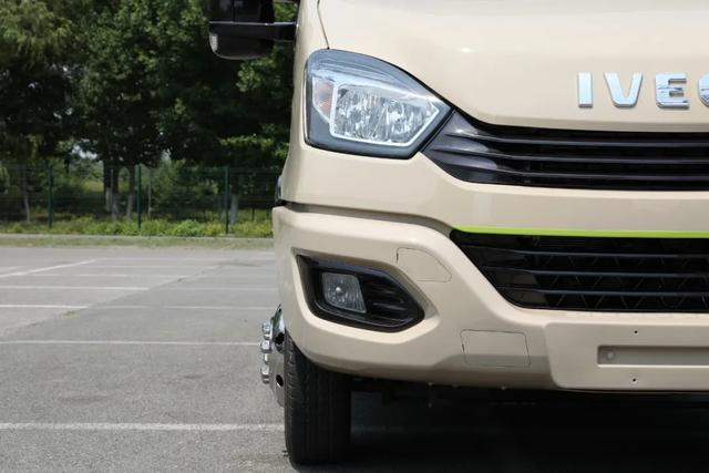 景宴栖599 房车，依维柯B型房车的设计典范 - 如意-如意