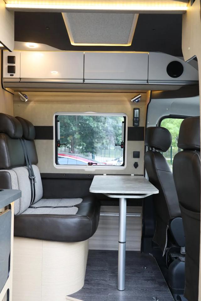 景宴栖599 B型房车，为国产房车证明