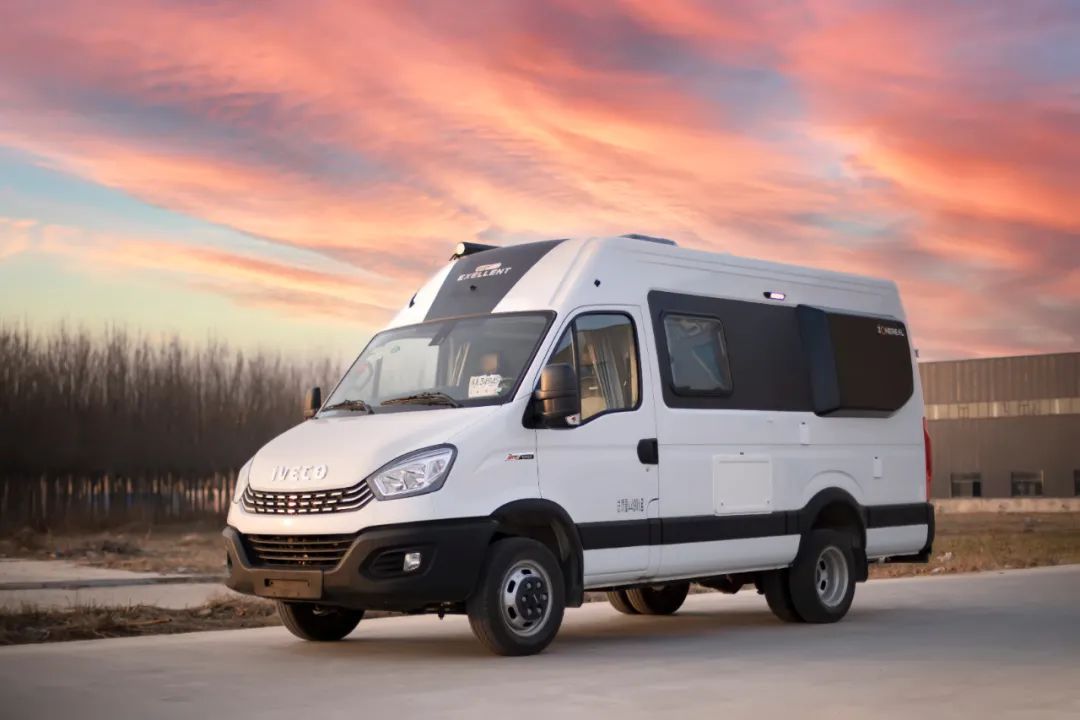 适合小家庭的B型房车，带你踏遍川藏景点，配置超实用 - 如意-如意