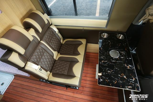 图片[16]-B型房车将空间发挥到极致？那就看这台超高性价比的入门级房车！ - 如意-如意