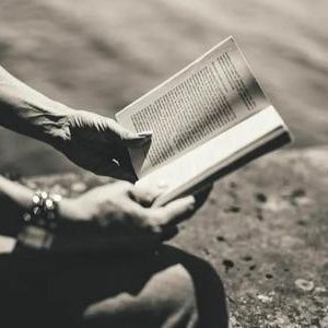 人生的旅途只能带一本书,你会带哪本?-如意