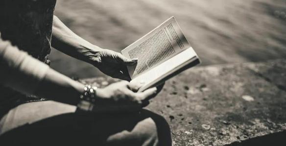 图片[1]-人生的旅途只能带一本书，你会带哪本？ - 如意-如意